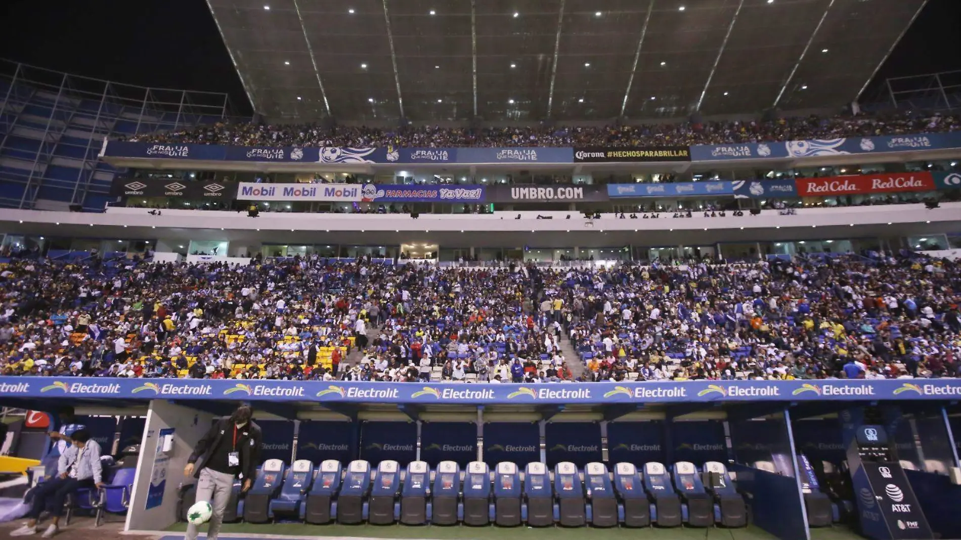 gradas del Estadio cuauhtémoc